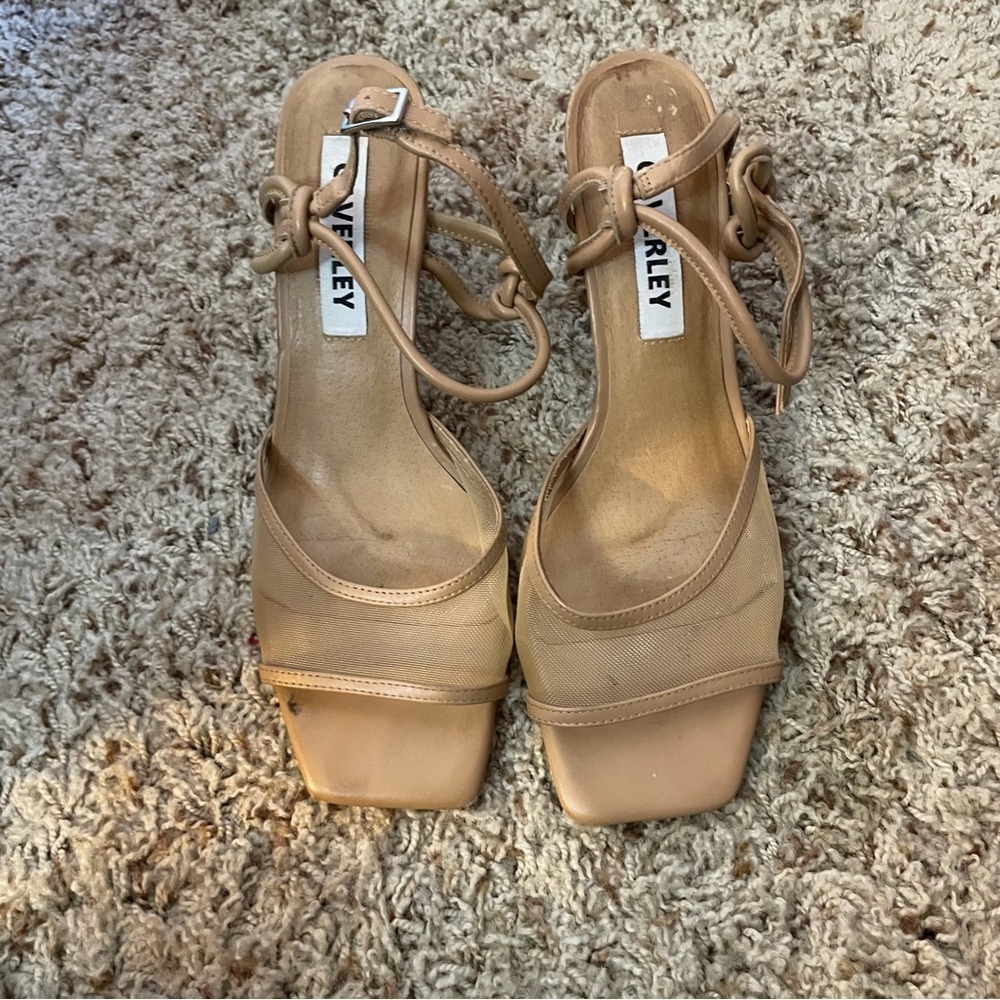 Caverly Heels size 39 - Picture 6 of 6
